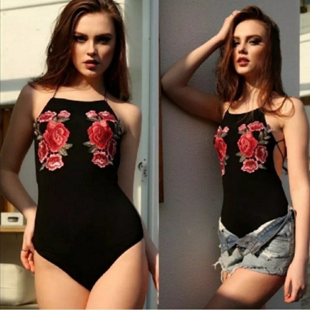 Black Rose Floral Embroider Bodysuit Top Sz S